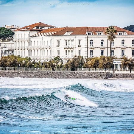 Grand Hotel Des Sablettes Plage, Curio Collection By Hilton La Seyne-sur-Mer Luaran gambar