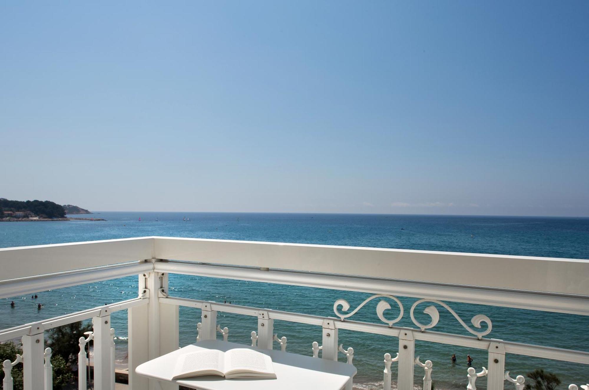 Grand Hotel Des Sablettes Plage, Curio Collection By Hilton La Seyne-sur-Mer Luaran gambar
